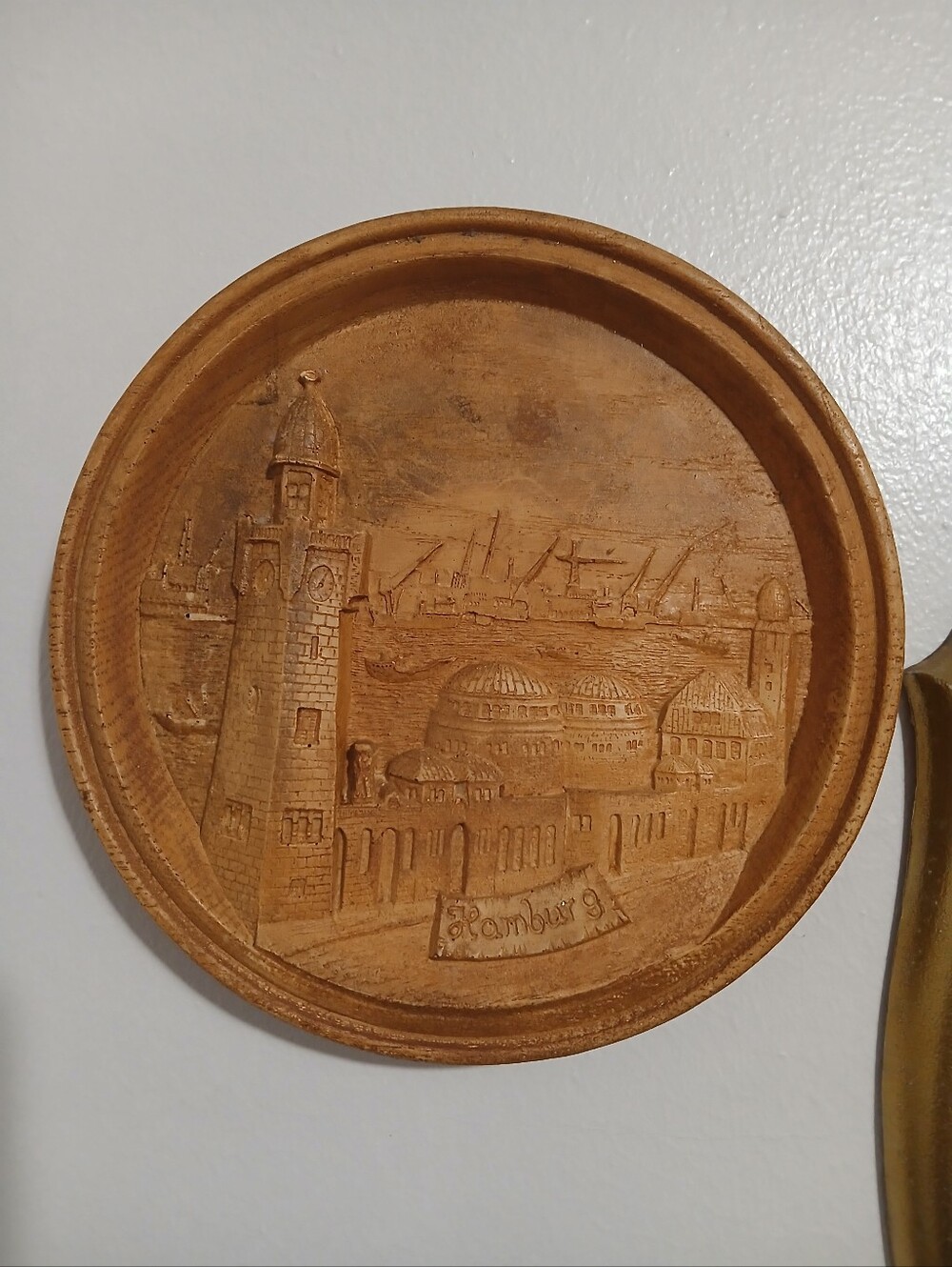 Vintage Carved Wood Wall Plaque Hamburg Germany Souvenir Decoration 7.5"